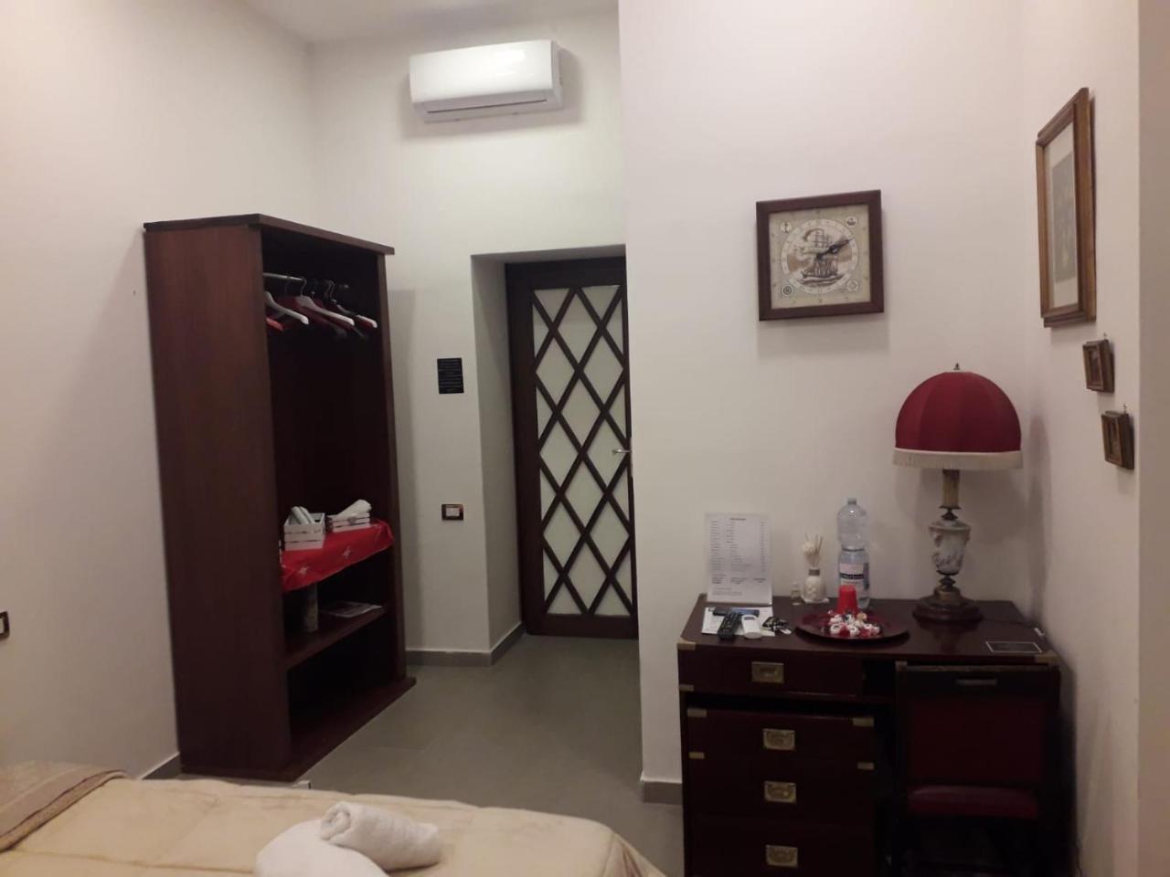 Room Don Carlo Neapol Exteriér fotografie